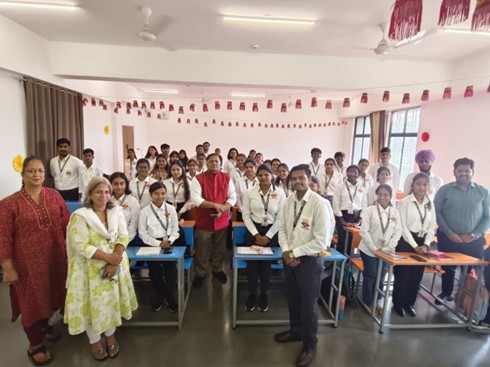 A motivational session by Mr. Avinash Dharmadhikari